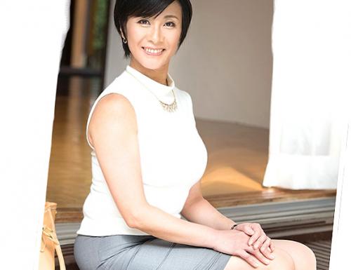 【人妻/初撮り】44歳専業主婦が刺激を求めAVデビュー！「お願いします♡」清楚マダムが淫乱本性発揮ｗ若い肉棒に絶頂イキ！