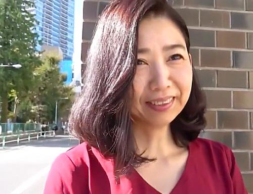 【五十路/保険レディ】スタイル抜群！究極ボディの美魔女捕まえ成功！『ムリだよぉぉ！』放尿しながら喘ぐド淫乱のヤバいやつｗ