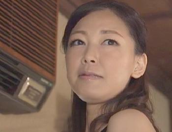 【50代3人/母子相姦】無防備な恰好の母に欲情する息子！『いけないでしょぉ（汗』クンニからの騎乗位で白昼の不倫情事中！！