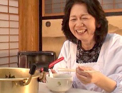 【熟女/NTR】田舎に泊まろう！59歳の優しい人妻を口説いて種付けSEX成功VV「おばさんでいいの？」他人棒貪り性欲解消！