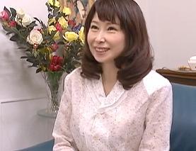 【高齢熟女/NTR】チャーミングすぎる奇跡の65歳マダム！「凄いわ～♡」元気な若チンポにガンガン突かれ失神寸前の絶頂イキ