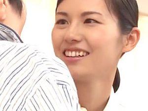 ◆逆レイプ/看護婦◆「キレイにしますねぇ~♡」欲求不満スレンダー美女が患者の巨根に興奮！濃厚フェラ＆手コキのご奉仕開始ｗｗ