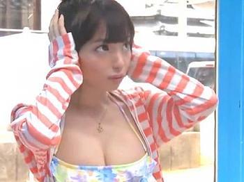 ★MM号/盗撮★「じゃあHしよっ♡」オイルマッサージで素股《純白美肌ボイン美少女》乳揺らし美脚痙攣アクメのヤバイやつｗ